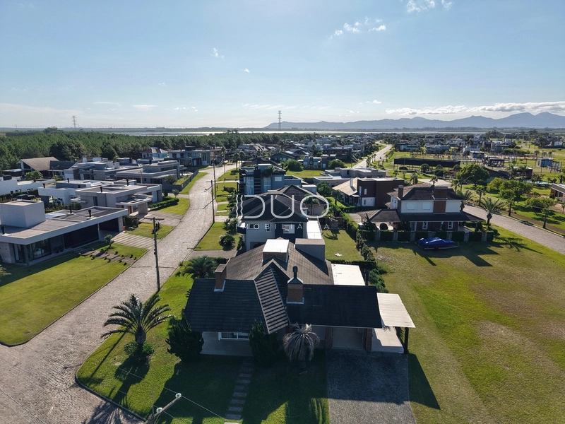 CASA NO CONDOMÍNIO LAGOA DO PASSO EM ATLÂNTIDA SUL: 14ª foto da galeria de imagens do imóvel