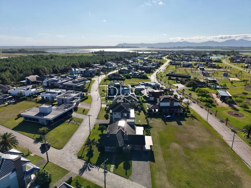 CASA NO CONDOMÍNIO LAGOA DO PASSO EM ATLÂNTIDA SUL: 33ª foto da galeria de imagens do imóvel