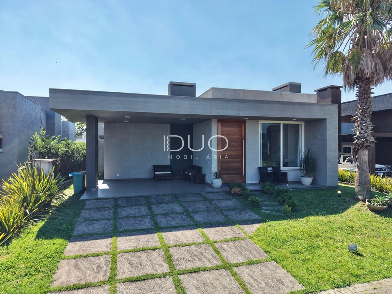 CASA NO CONDOMÍNIO DUBAI RESORT EM CAPÃO DA CANOA