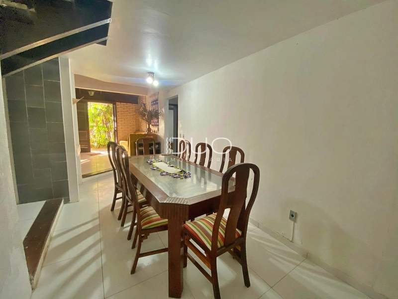 CASA COM 4 DORMITÓRIOS EM XANGRI-LA: 7ª foto da galeria de imagens do imóvel