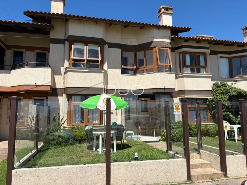 CASA COM 2 DORMITÓRIOS EM XANGRI-LA: 2ª foto da galeria de imagens do imóvel