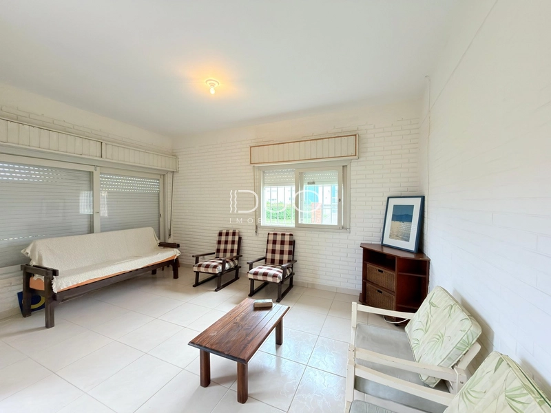 CASA EM XANGRI-LÁ: 8ª foto da galeria de imagens do imóvel