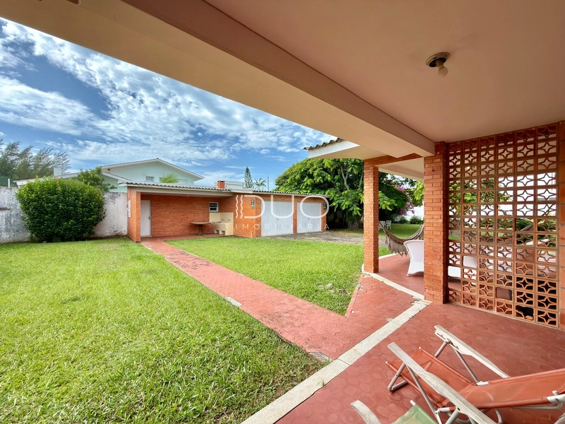 CASA COM 03 DORMITÓRIOS EM DOIS TERRENOS EM ATLANTIDA - XANGRIL-A: 14ª foto da galeria de imagens do imóvel