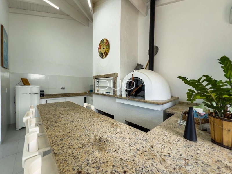 CASA COM 4 DORMITÓRIOS EM XANGRI-LÁ: 42ª foto da galeria de imagens do imóvel