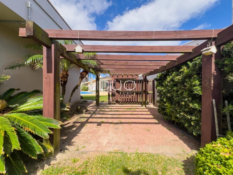 CASA COM 4 DORMITÓRIOS EM XANGRI-LÁ: 11ª foto da galeria de imagens do imóvel