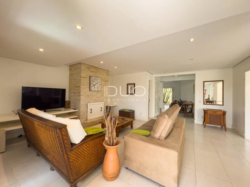 CASA COM 4 DORMITÓRIOS EM XANGRI-LÁ: 24ª foto da galeria de imagens do imóvel