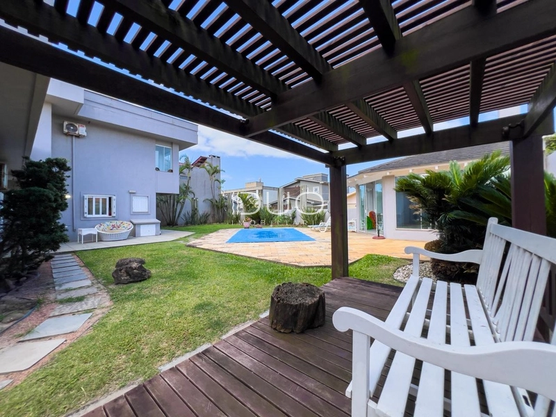 CASA COM 4 DORMITÓRIOS EM XANGRI-LÁ: 18ª foto da galeria de imagens do imóvel