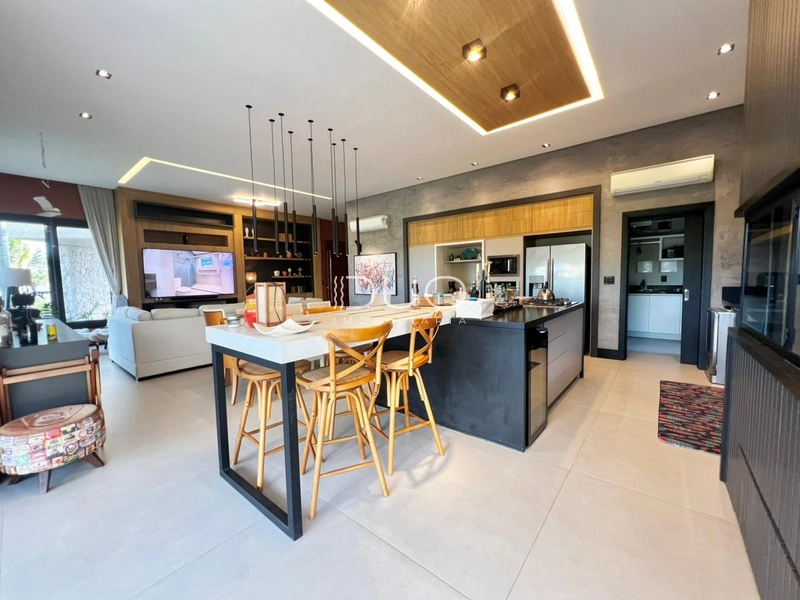 CASA COM 4 DORMITÓRIOS NO  CONDOMÍNIO QUINTAS DO LAGO: 32ª foto da galeria de imagens do imóvel