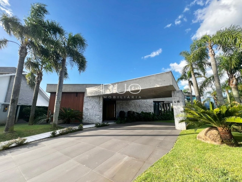 CASA COM 4 DORMITÓRIOS NO  CONDOMÍNIO QUINTAS DO LAGO: 1ª foto da galeria de imagens do imóvel