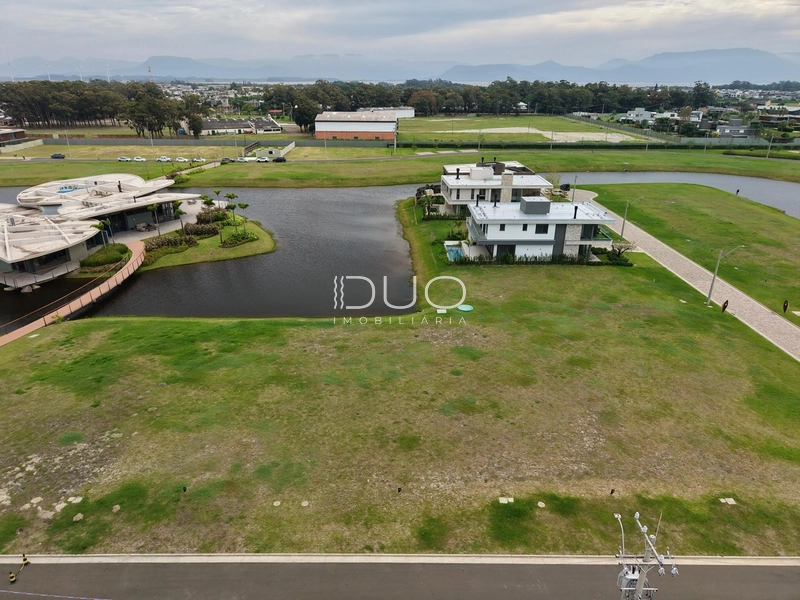 TERRENO NO CONDOMÍNIO LÓTUS EM XANGRI-LÁ: 3ª foto da galeria de imagens do imóvel