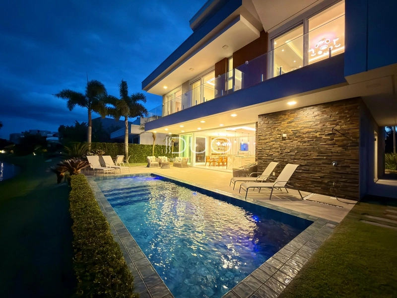 SOBRADO NO CONDOMÍNIO ENSEADA LAGOS EM XANGRI-LÁ: 21ª foto da galeria de imagens do imóvel