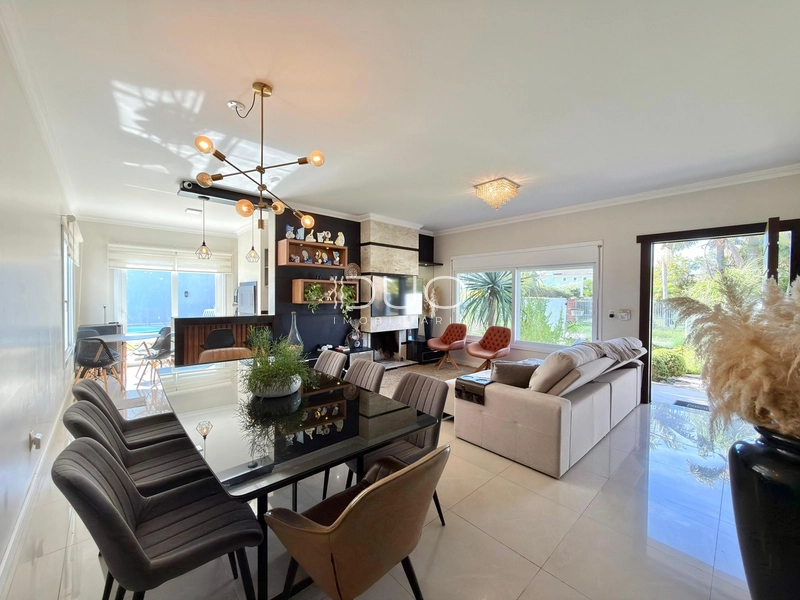 CASA EM XANGRI-LÁ: 7ª foto da galeria de imagens do imóvel