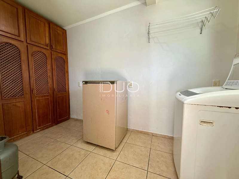 CASA EM XANGRI-LÁ: 8ª foto da galeria de imagens do imóvel
