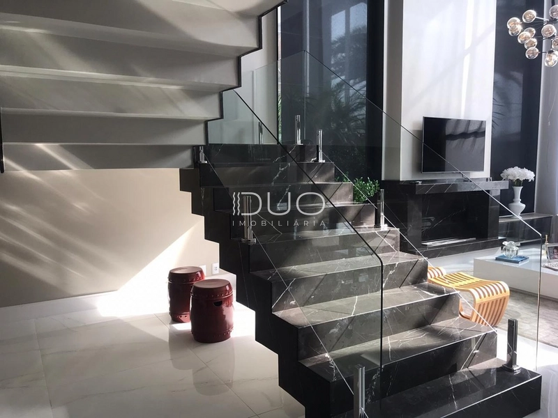 CASA COM 5 SUÍTES NO CONDOMÍNIO ENSEADA: 4ª foto da galeria de imagens do imóvel
