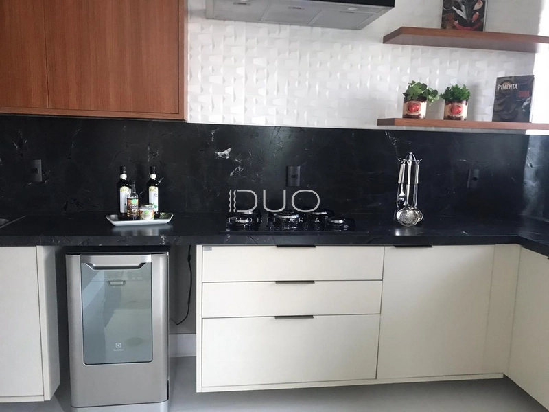 CASA COM 5 SUÍTES NO CONDOMÍNIO ENSEADA: 17ª foto da galeria de imagens do imóvel