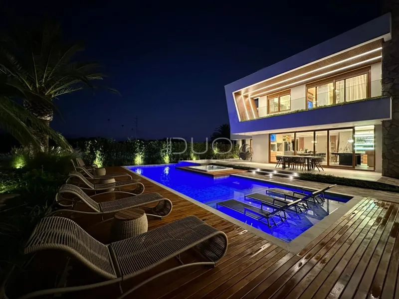 MANSÃO ESPETACULAR: 2ª foto da galeria de imagens do imóvel