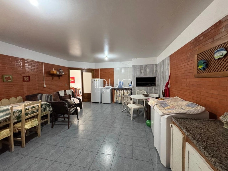 CASA COM 03 DORMITÓRIOS EM XANGRI-LÁ: 11ª foto da galeria de imagens do imóvel