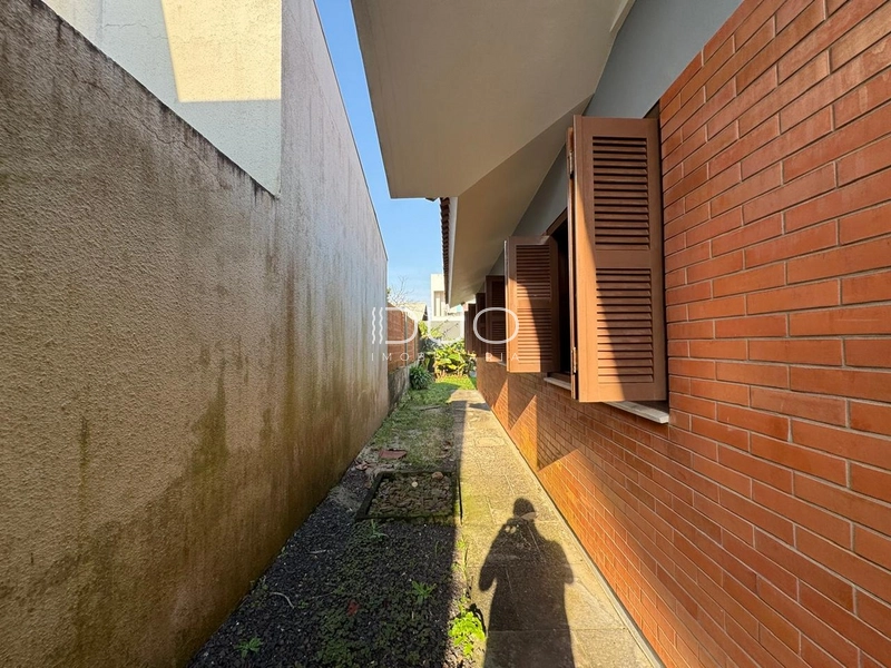 CASA COM 03 DORMITÓRIOS EM XANGRI-LÁ: 20ª foto da galeria de imagens do imóvel