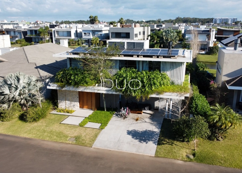 CASA COM 05 SUÍTES NO CONDOMÍNIO VILLAGIO DE ATLANTIDA EM XANGRI-LÁ: 4ª foto da galeria de imagens do imóvel