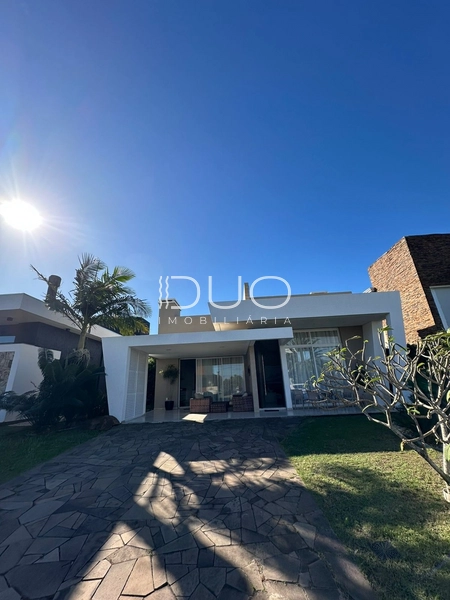 CASA NO CONDOMÍNIO VILLAGIO DE ATLANTIDA EM XANGRI-LÁ: 1ª foto da galeria de imagens do imóvel