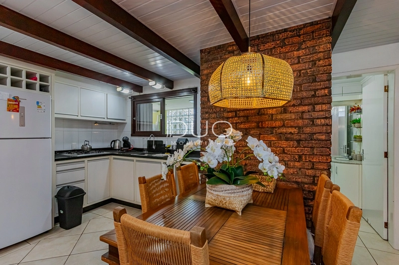 CASA COM 03 SUÍTES EM XANGRI-LÁ: 9ª foto da galeria de imagens do imóvel