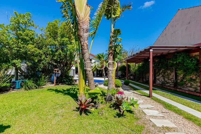 CASA COM 03 SUÍTES EM XANGRI-LÁ: 49ª foto da galeria de imagens do imóvel