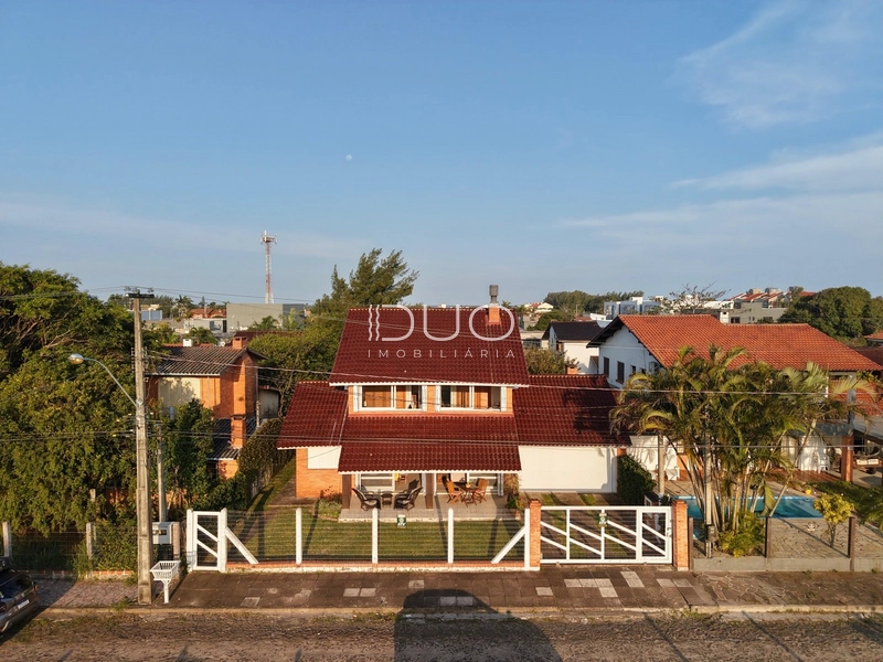 CASA EM ATLÂNTIDA, XANGRI-LÁ: 2ª foto da galeria de imagens do imóvel