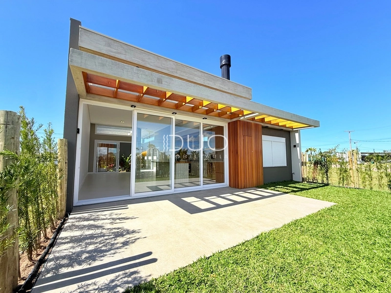 CASA NO CONDOMÍNIO ZEN EM XANGRI-LÁ: 2ª foto da galeria de imagens do imóvel