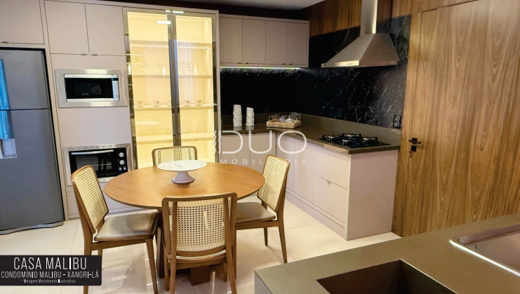 SOBRADO NO CONDOMÍNIO MALIBU EM XANGRI-LÁ: 8ª foto da galeria de imagens do imóvel