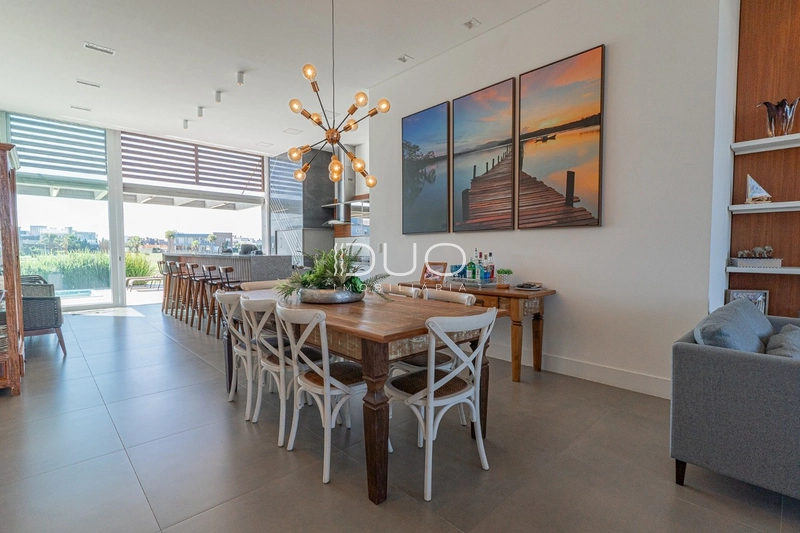 CASA NO CONDOMÍNIO RVIERA EM XANGRI-LÁ: 11ª foto da galeria de imagens do imóvel