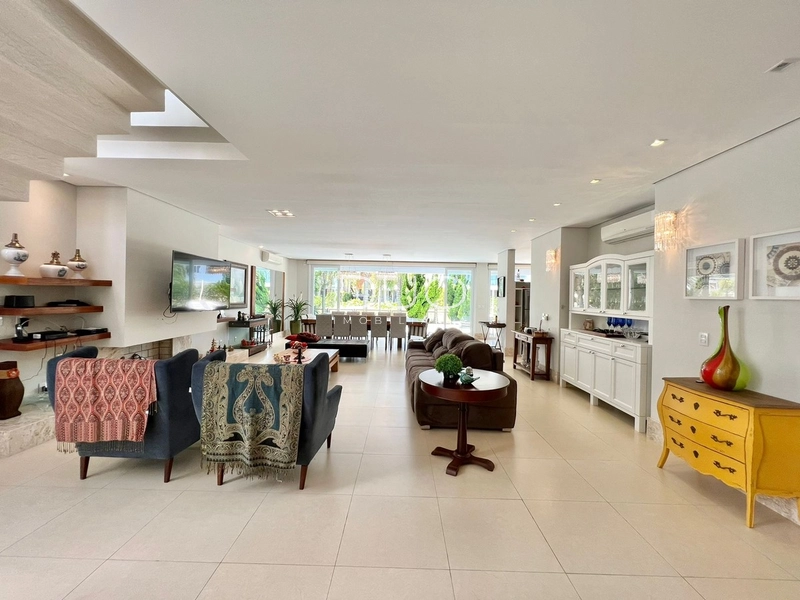 CASA NO CONDOMÍNIO ENSEADA LAGOS EM XANGRI-LÁ: 5ª foto da galeria de imagens do imóvel
