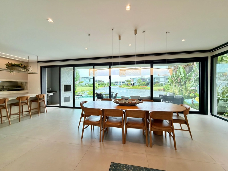 CASA COM 05 SUÍTES NO CONDOMÍNIO SENSE EM XANGRI-LÁ: 12ª foto da galeria de imagens do imóvel