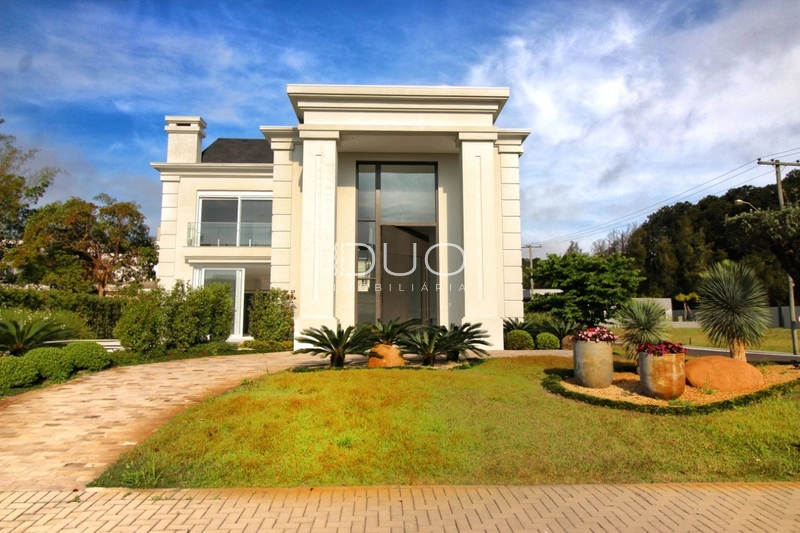 CASA NO CONDOMÍNIO VELAS DA MARINA EM CAPÃO DA CANOA