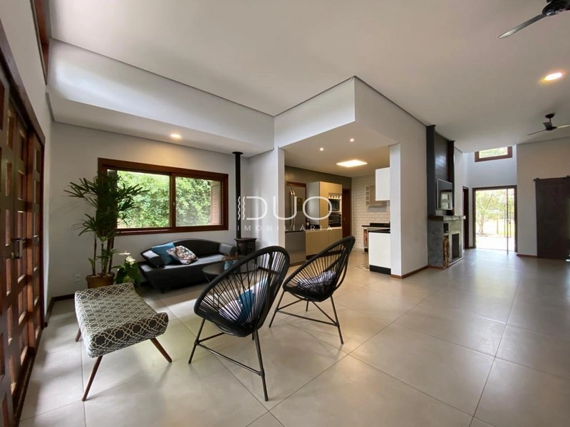 CASA NO CONDOMÍNIOB CARMEL EM XANGRI-LÁ: 3ª foto da galeria de imagens do imóvel