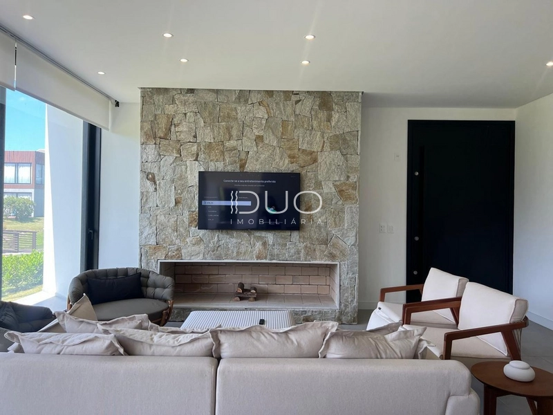 CASA NO CONDOMÍNIO BLUE EM XANGRI-LÁ: 3ª foto da galeria de imagens do imóvel