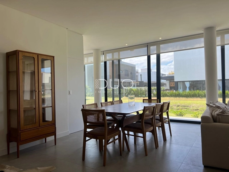 CASA NO CONDOMÍNIO BLUE EM XANGRI-LÁ: 9ª foto da galeria de imagens do imóvel