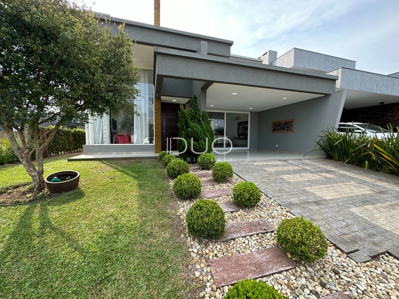 CASA NO CONDOMÍNIO CAPÃO ILHAS RESORT