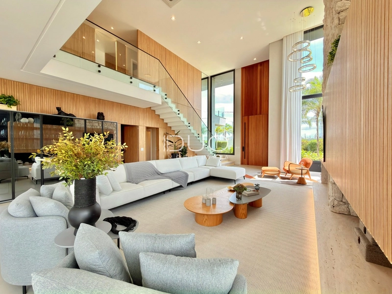 SOBRADO NO CONDOMÍNIO SENSE EM XANGRI-LÁ: 6ª foto da galeria de imagens do imóvel