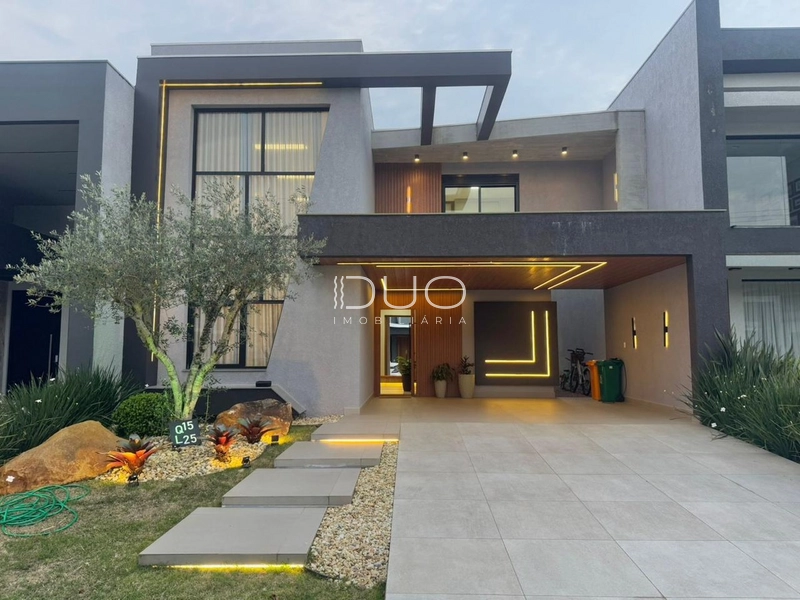 CASA NO CONDOMÍNIO SUNSET EM XANGRI-LÁ