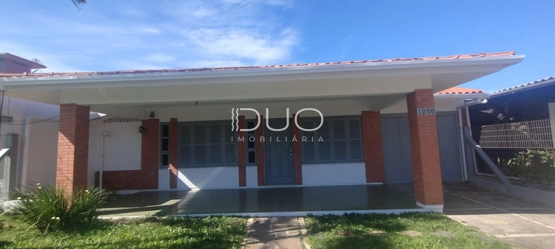 CASA EM XANGRI-LÁ: 2ª foto da galeria de imagens do imóvel