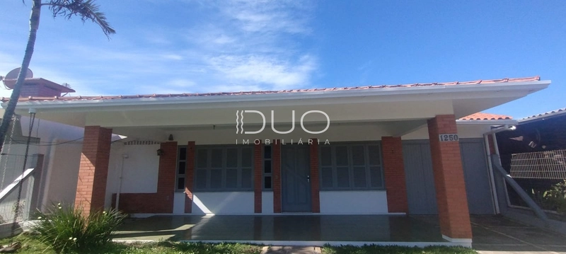 CASA EM XANGRI-LÁ: 3ª foto da galeria de imagens do imóvel