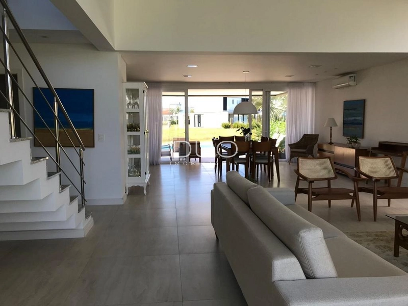 CASA NO CONDOMÍNIO ENSEADA LAGOS EM XANGRI-LÁ: 6ª foto da galeria de imagens do imóvel