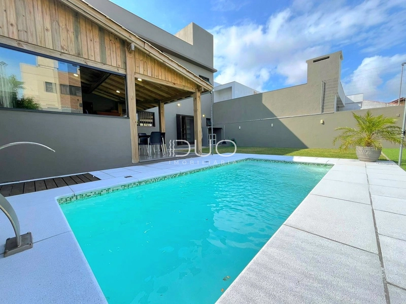 CASA EM XANGRI-LÁ: 18ª foto da galeria de imagens do imóvel