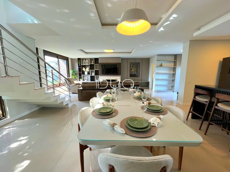 CASA EM XANGRI-LÁ: 7ª foto da galeria de imagens do imóvel