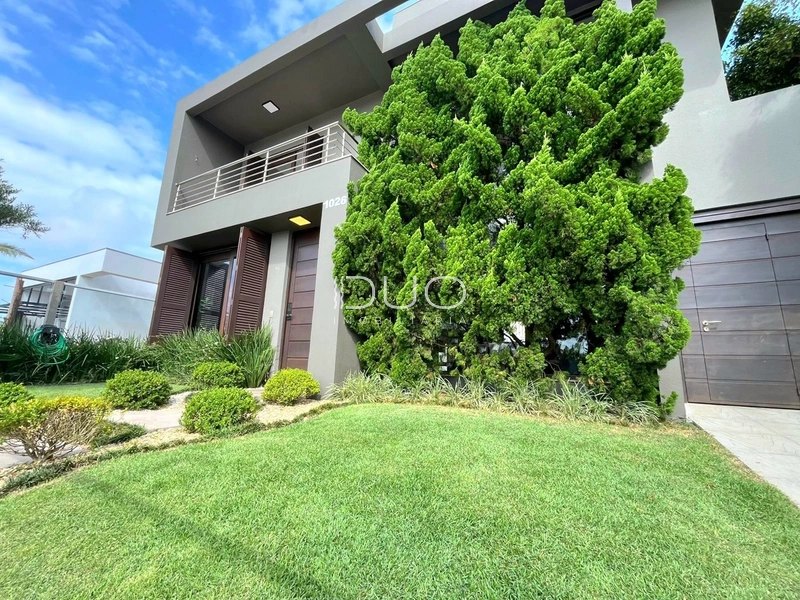 CASA EM XANGRI-LÁ: 3ª foto da galeria de imagens do imóvel