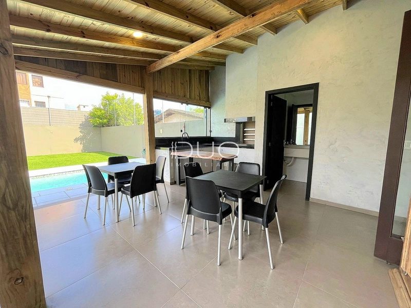 CASA EM XANGRI-LÁ: 15ª foto da galeria de imagens do imóvel