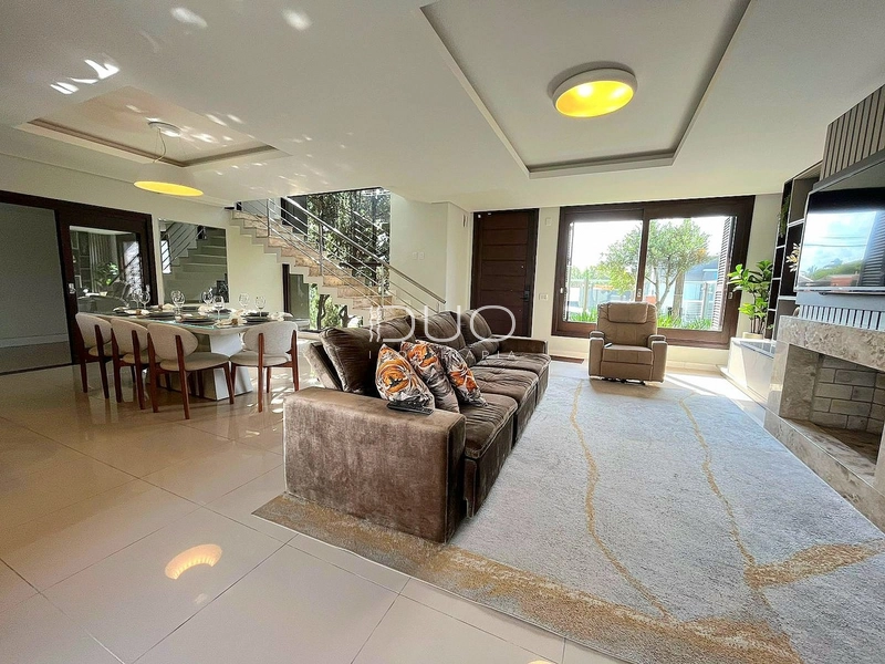 CASA EM XANGRI-LÁ: 4ª foto da galeria de imagens do imóvel