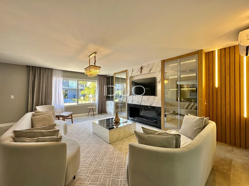 CASA NO CONDOMÍNIO CONDADO DE CAPÃO