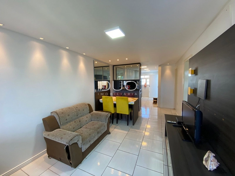 CASA NO CENTRO DE XANGRI-LÁ: 4ª foto da galeria de imagens do imóvel