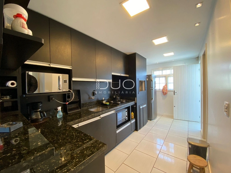 CASA NO CENTRO DE XANGRI-LÁ: 6ª foto da galeria de imagens do imóvel